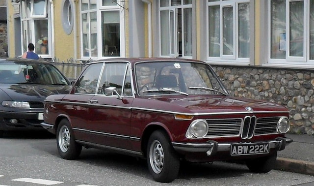 BMW 1800 rot-bordeaux