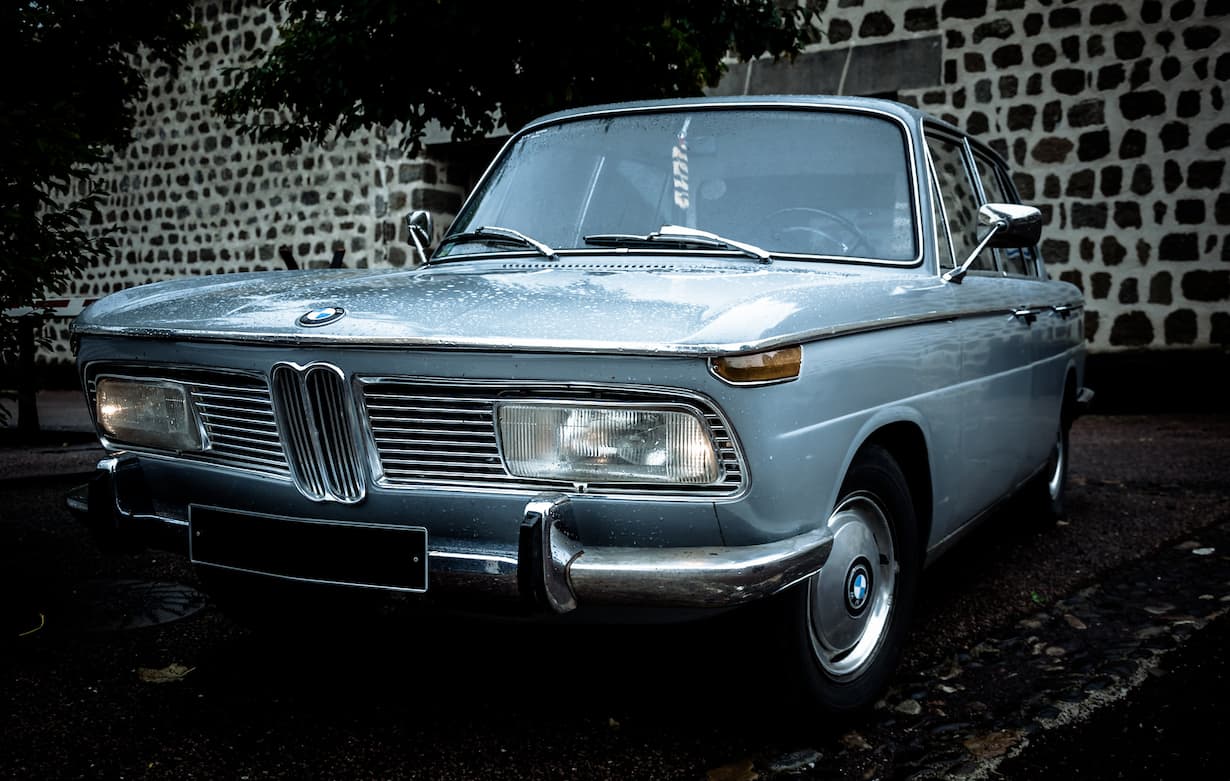 BMW 2000