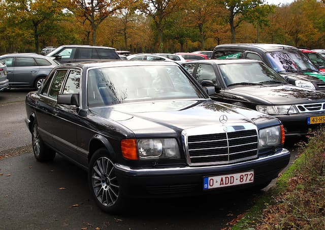 Mercedes 560 SEL v126